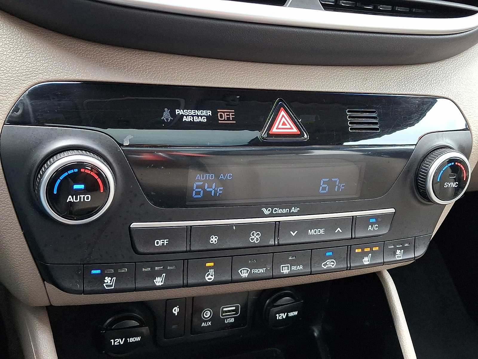 Used 2019 Hyundai Tucson Ultimate w/ Cargo Package FWD image 18