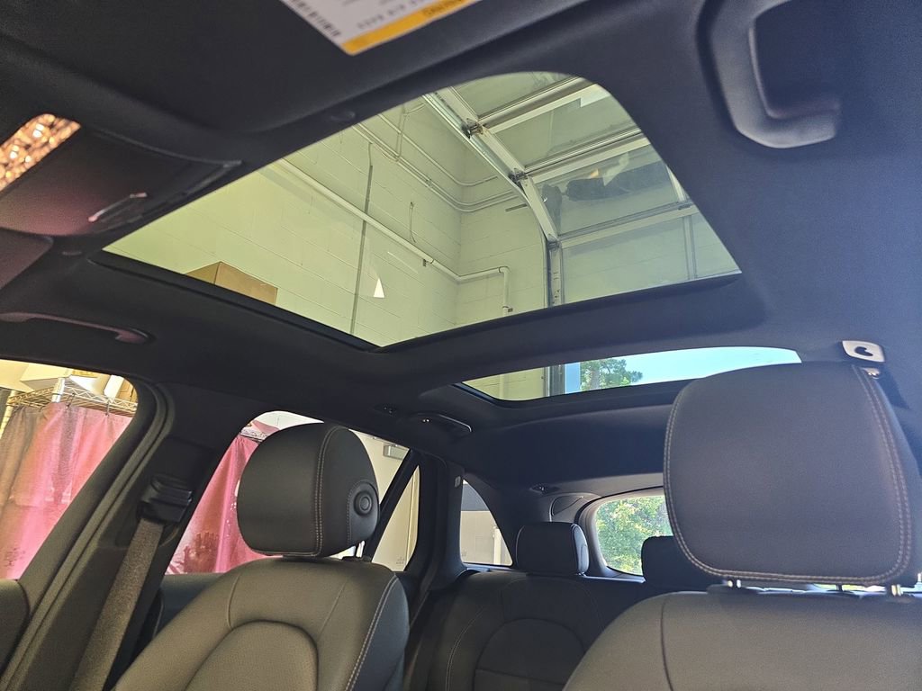 Certified 2022 Mercedes-Benz GLC 300 4MATIC image 31