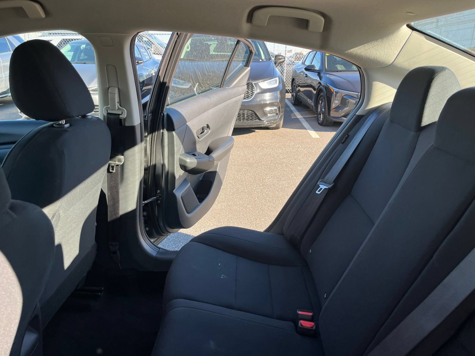 Used 2025 Nissan Sentra S FWD image 36