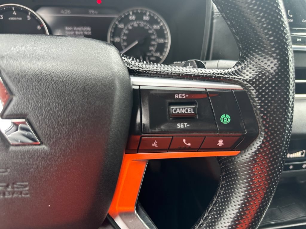 Used 2022 Mitsubishi Outlander SE AWD/4WD image 36