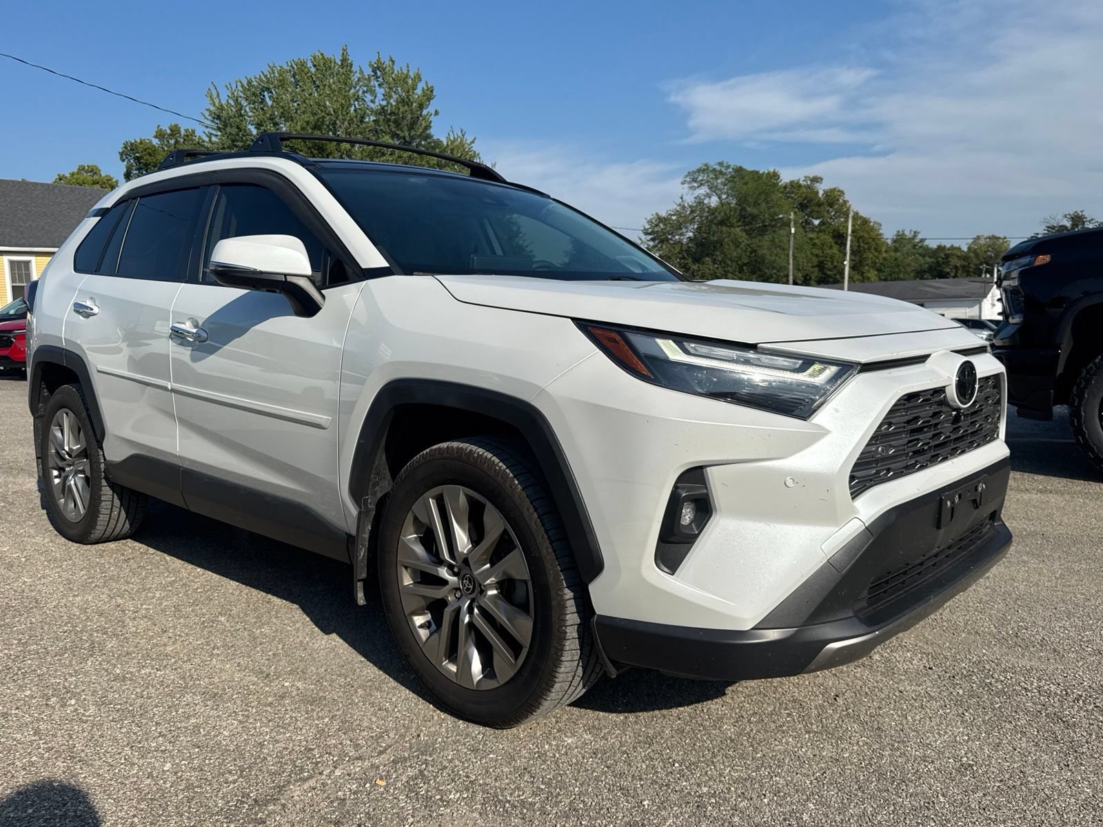 Used 2023 Toyota RAV4 Limited AWD/4WD image 8