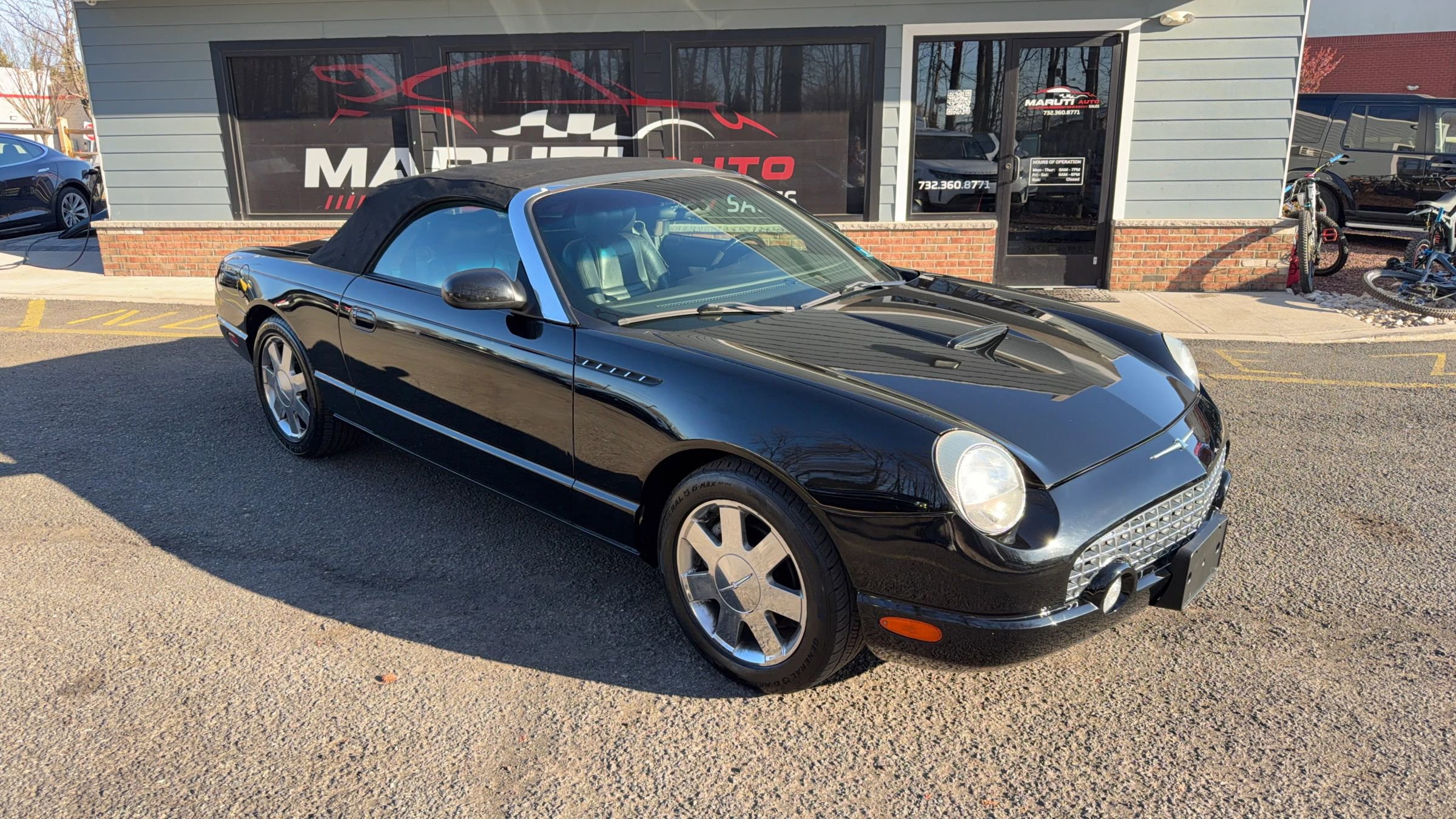 Used 2002 Ford Thunderbird image 29