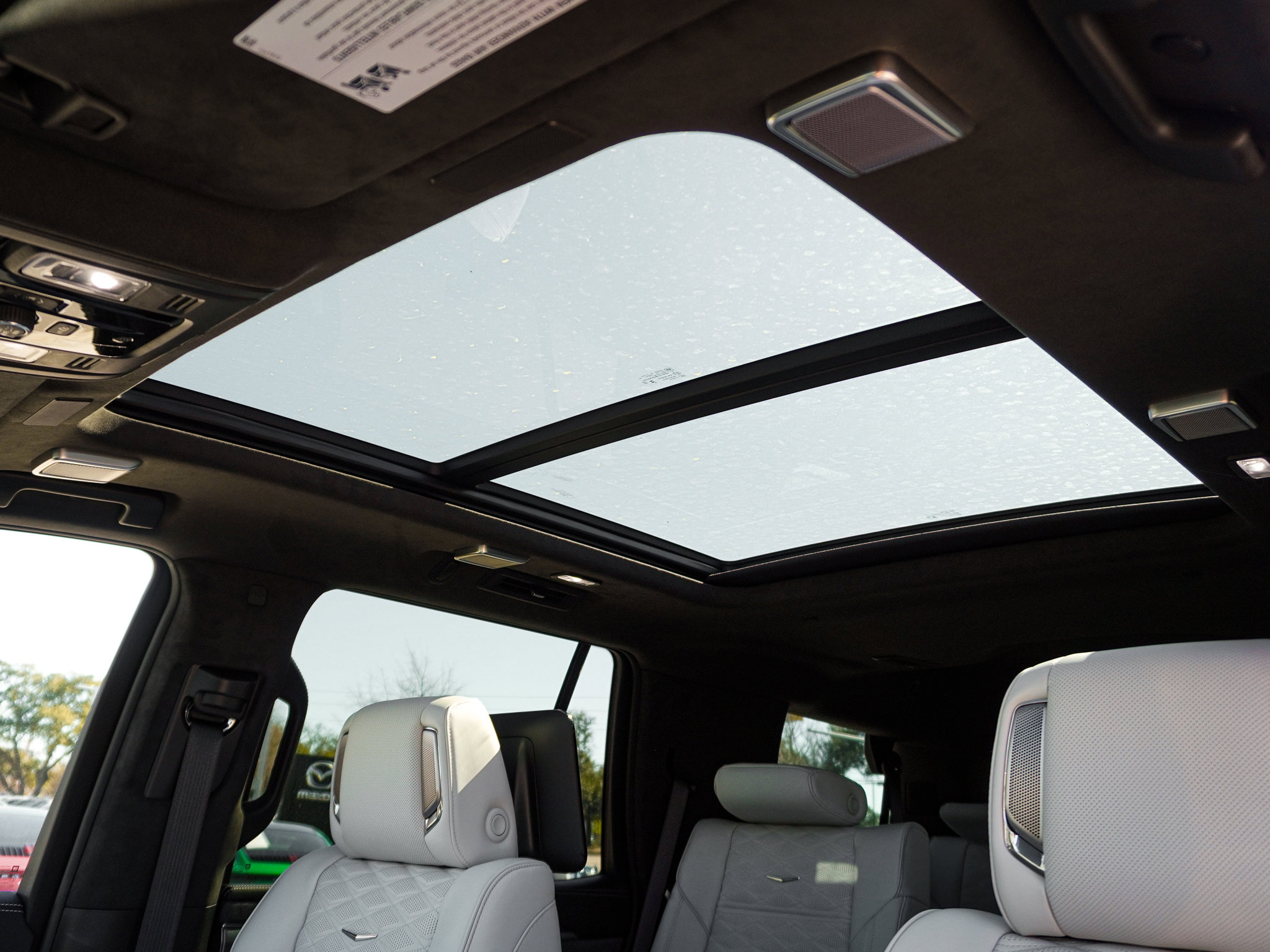 Used 2026 Cadillac Escalade V image 30