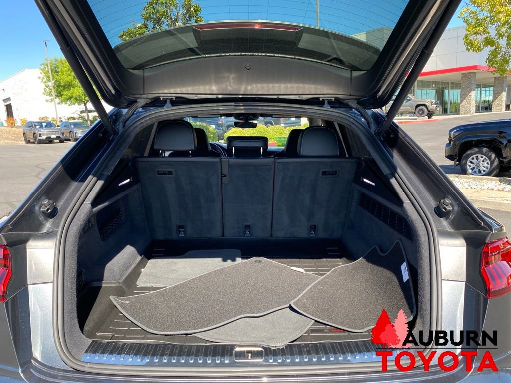 Used 2022 Audi SQ8 Prestige w/ Prestige Package AWD/4WD image 10