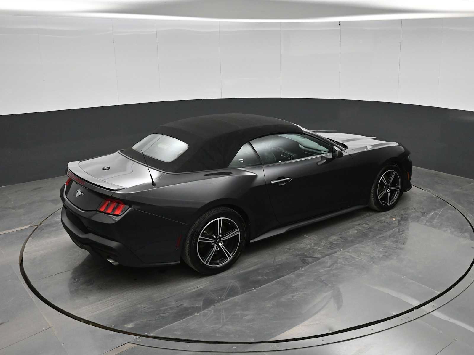 Used 2024 Ford Mustang Premium RWD image 32