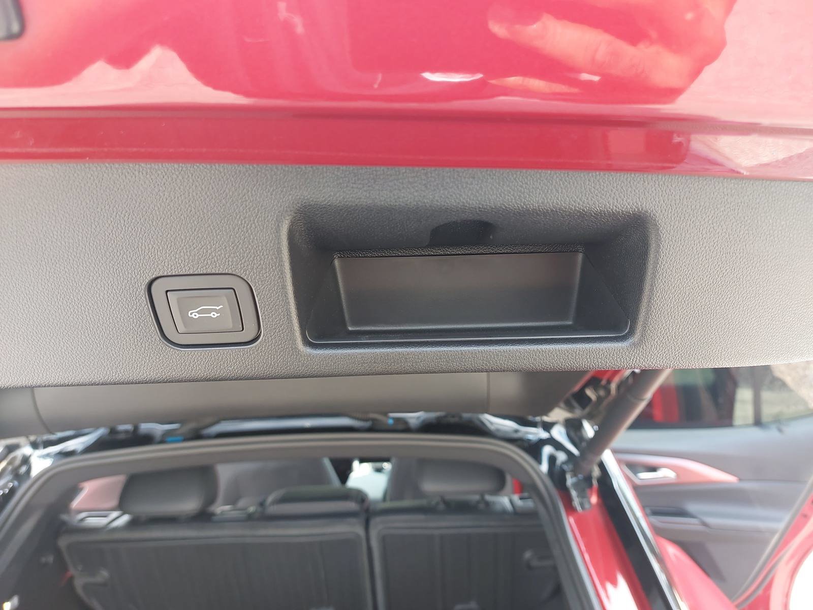 Used 2024 Chevrolet Equinox EV RS FWD image 13