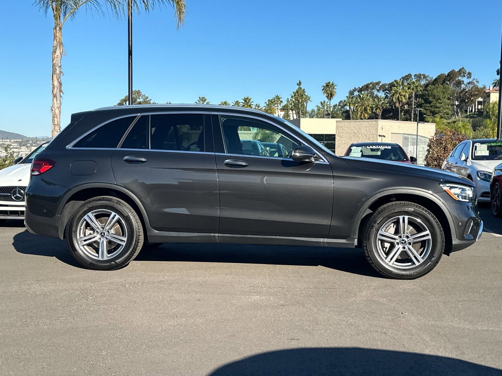 Certified 2022 Mercedes-Benz GLC 300 image 2