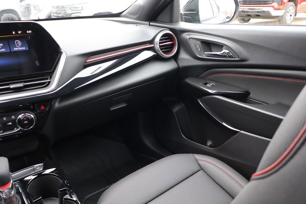 New 2026 Chevrolet Trax RS w/ Driver Confidence Package image 35
