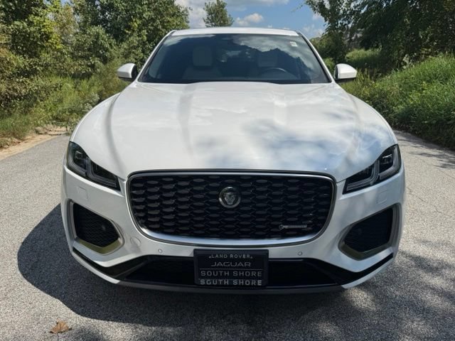 Certified 2025 Jaguar F-PACE R-Dynamic S AWD/4WD image 3