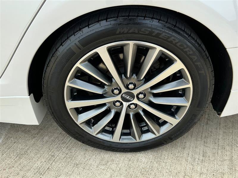 Used 2018 Lincoln MKZ Premiere AWD/4WD image 23