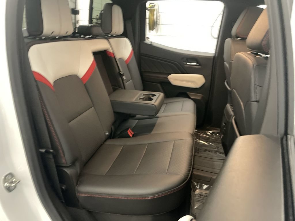 Used 2024 GMC Canyon AT4X AWD/4WD image 21