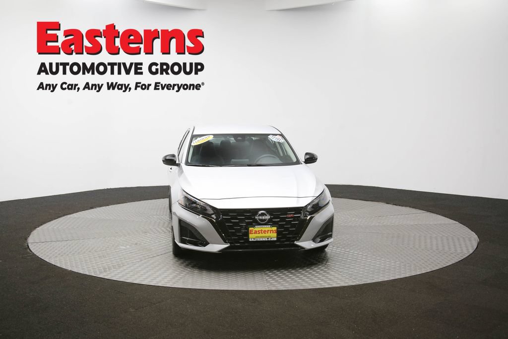 Used 2023 Nissan Altima 2.5 SR FWD image 48