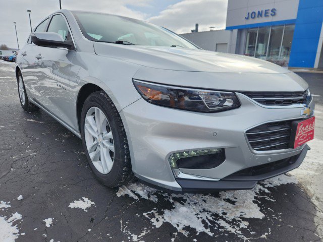 Used 2016 Chevrolet Malibu LT w/ Driver Confidence Package image 7