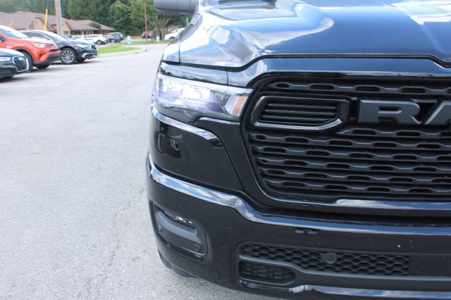 Used 2026 RAM 1500 Express AWD/4WD image 39