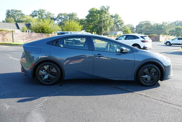 Used 2026 Toyota Prius Plug-In Hybrid FWD image 9