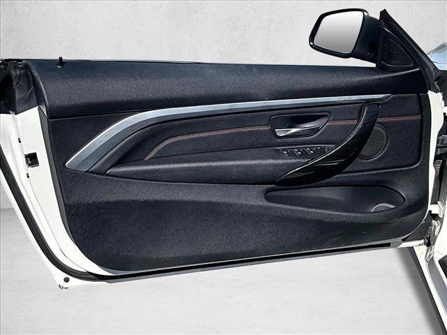 Used 2019 BMW 430i Convertible image 17