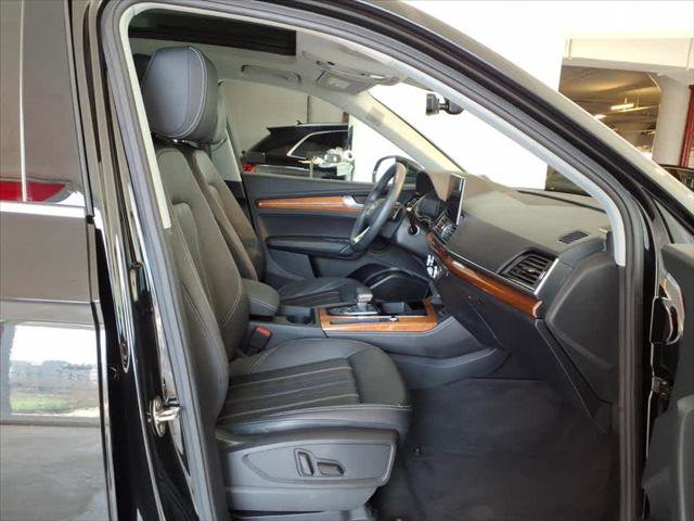Used 2023 Audi Q5 2.0T Premium Plus w/ Premium Plus Package AWD/4WD image 21
