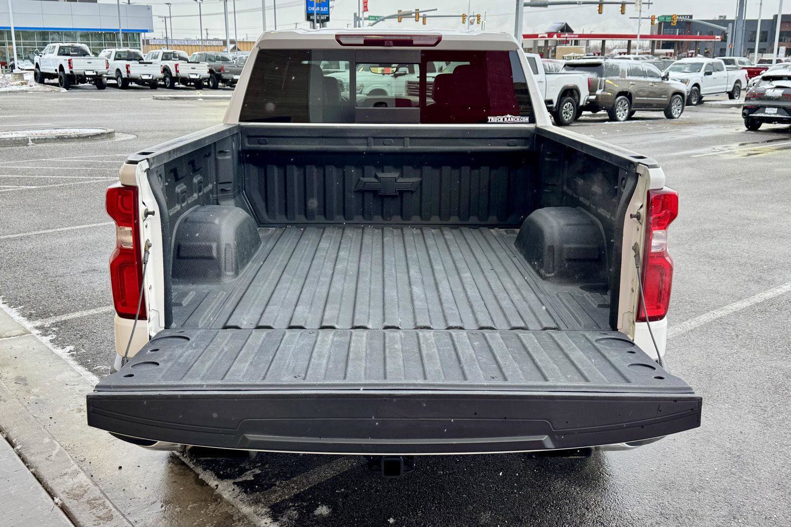 Used 2019 Chevrolet Silverado 1500 LTZ w/ LTZ Plus Package image 11
