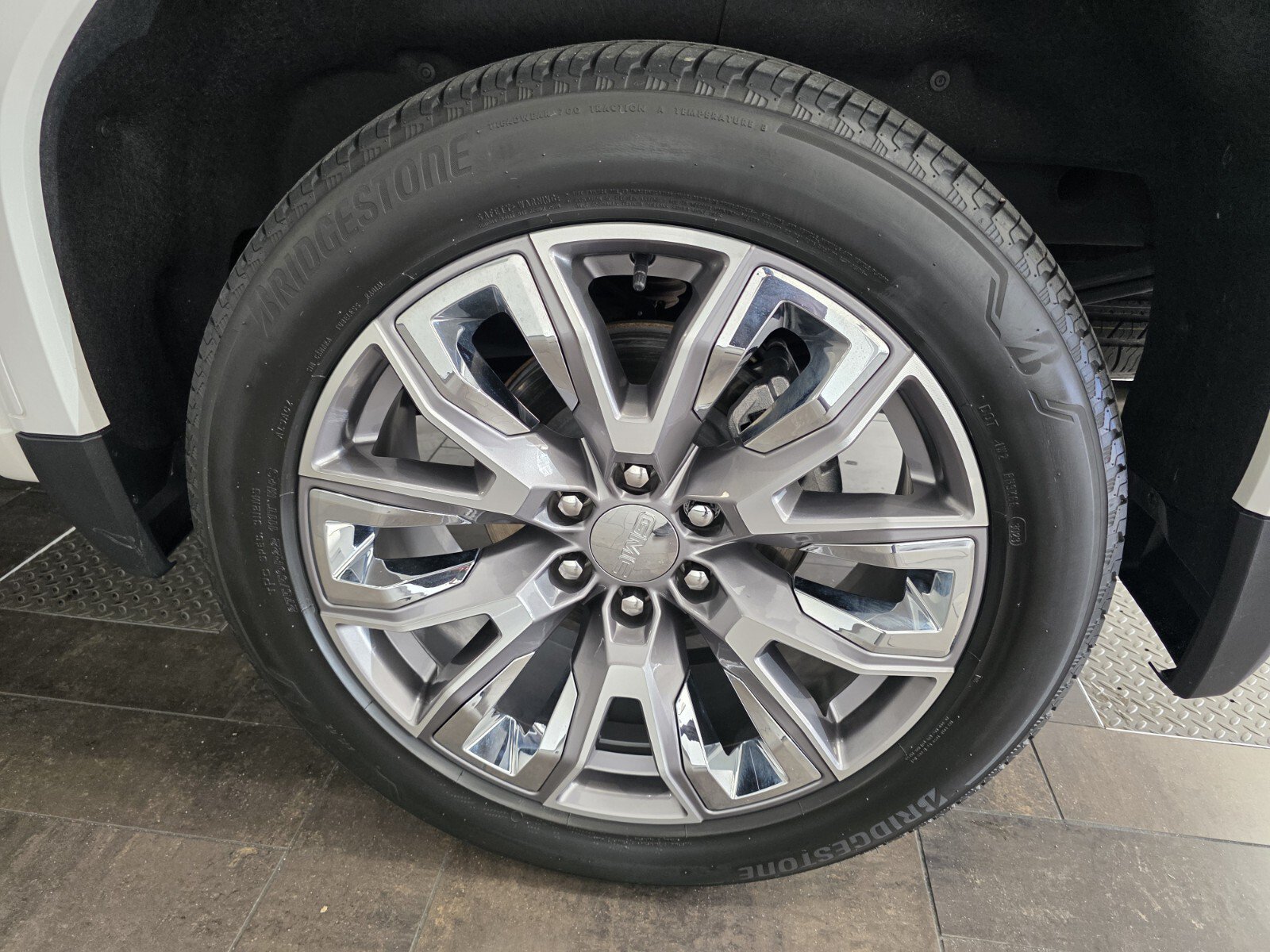 Used 2024 GMC Sierra 1500 Denali AWD/4WD image 15