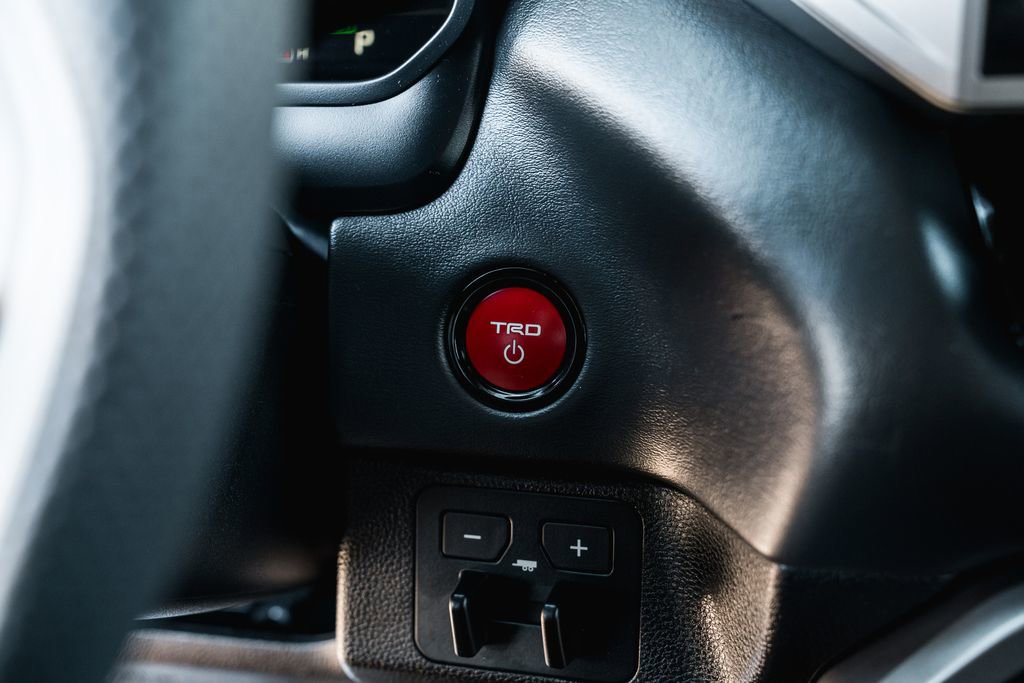 Used 2026 Toyota Tundra Platinum w/ TRD Off-Road Package image 18