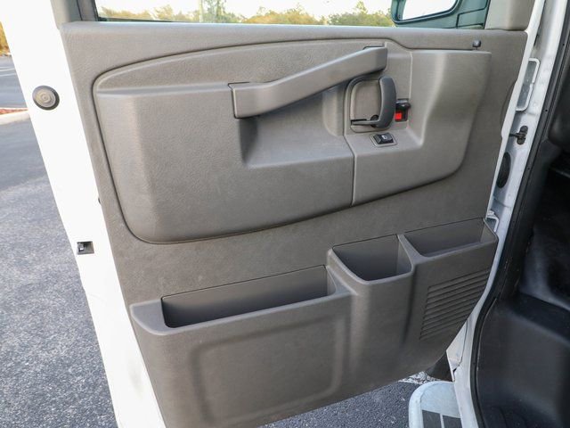Used 2024 GMC Savana 2500 w/ Driver Convenience Package image 13