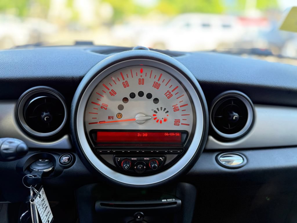Used 2013 MINI Cooper Hardtop FWD image 11