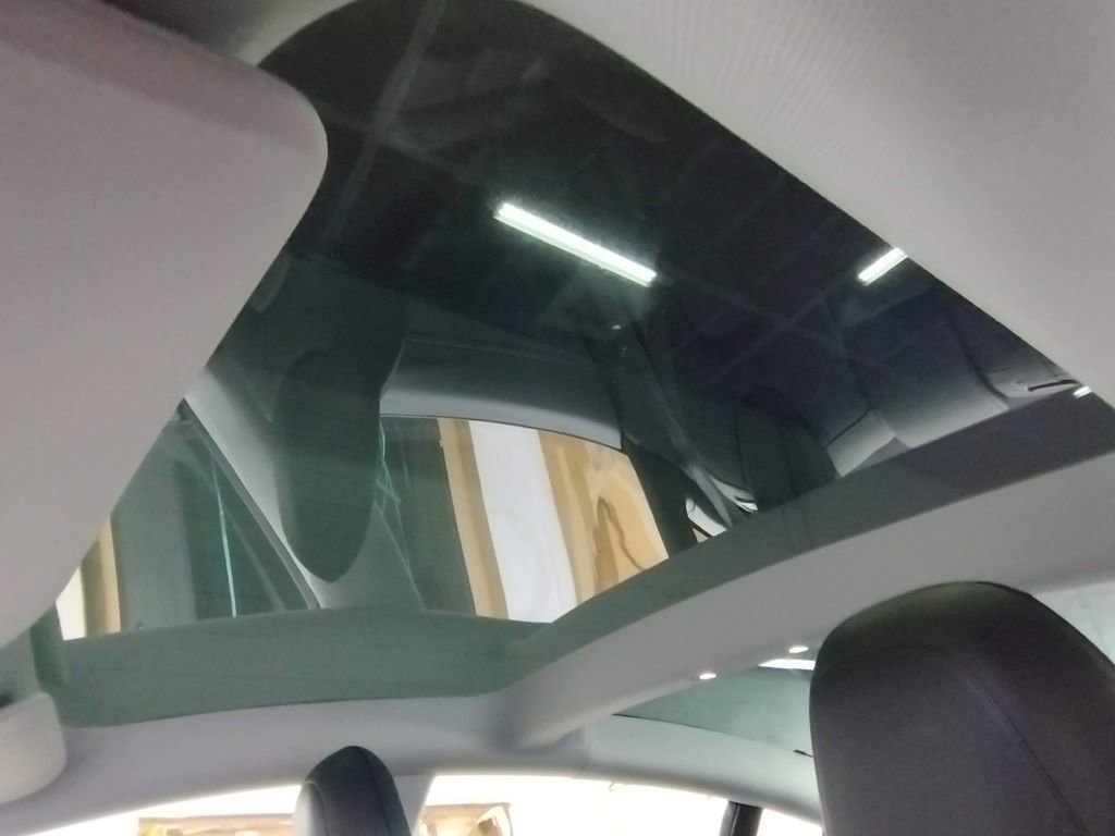 Used 2023 Tesla Model 3 Performance image 21