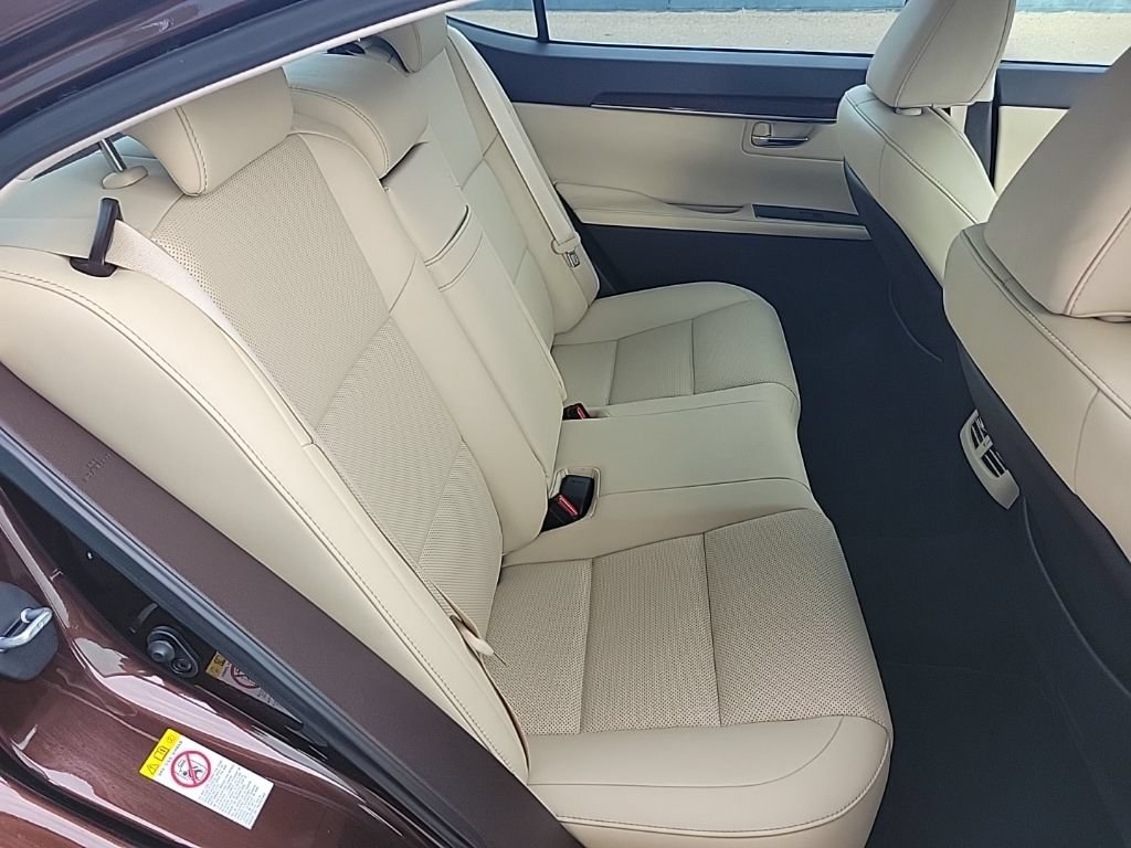 Used 2017 Lexus ES 350 w/ Navigation System Package FWD image 38