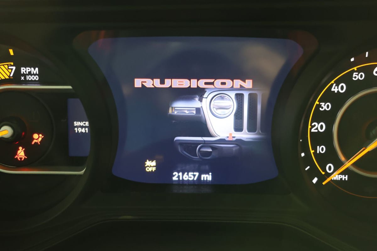Used 2024 Jeep Wrangler Unlimited Rubicon w/ XTREMEE 35" Tire Package AWD/4WD image 12