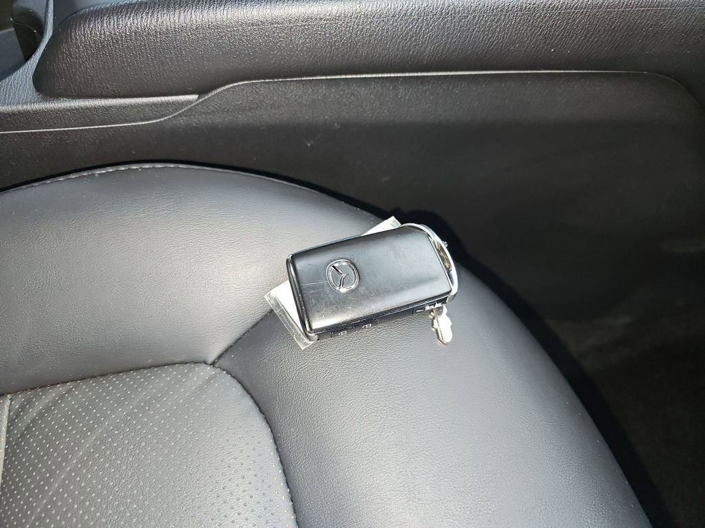 Used 2025 MAZDA CX-5 AWD 2.5 S w/ Select Package image 16