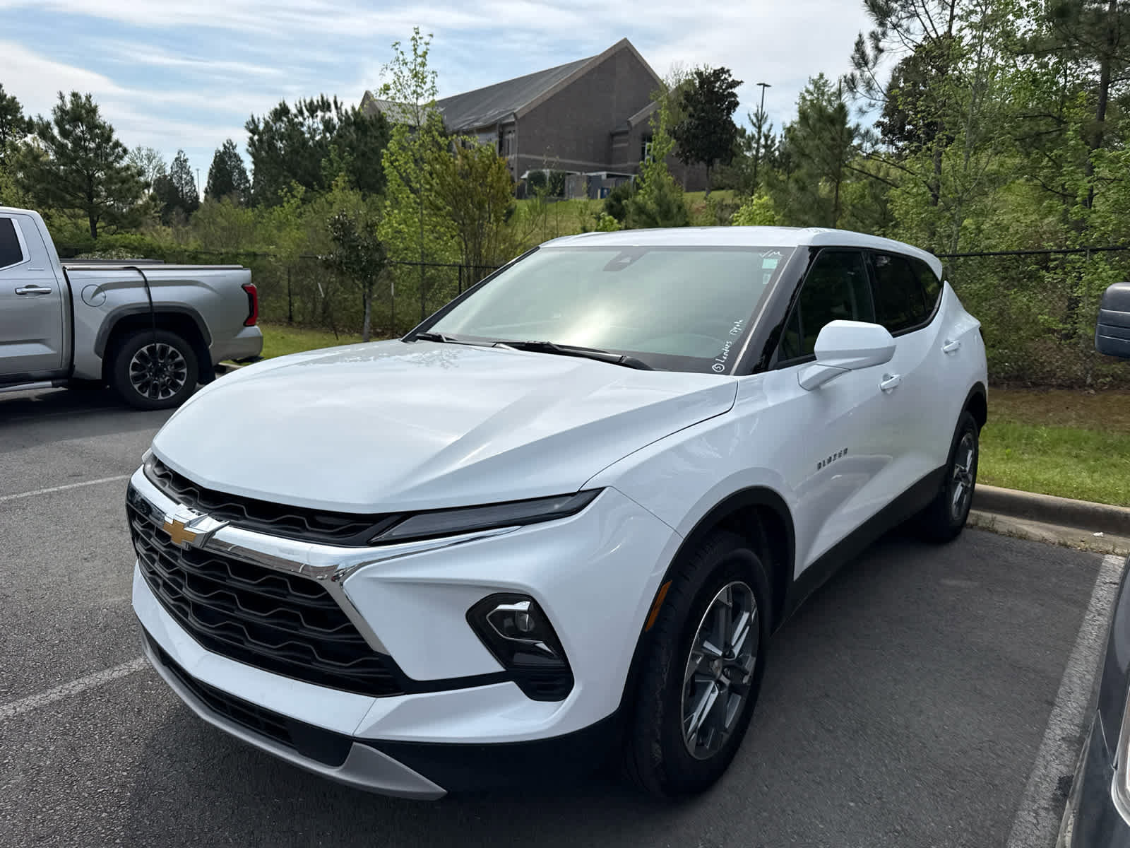 Used 2025 Chevrolet Blazer LT image 4