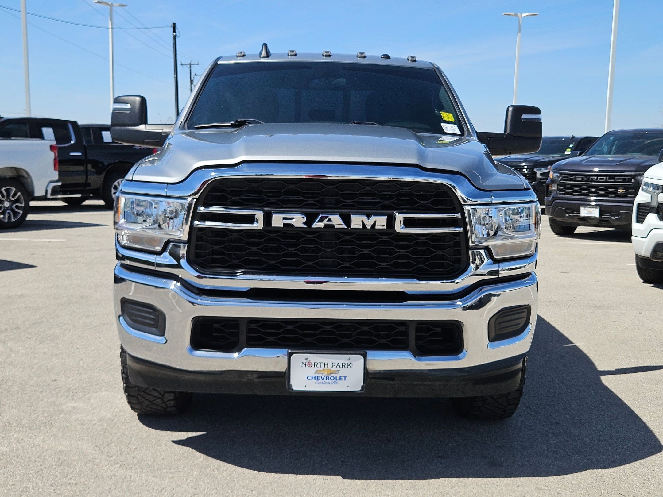 Used 2024 RAM 2500 Tradesman w/ Chrome Appearance Group image 8