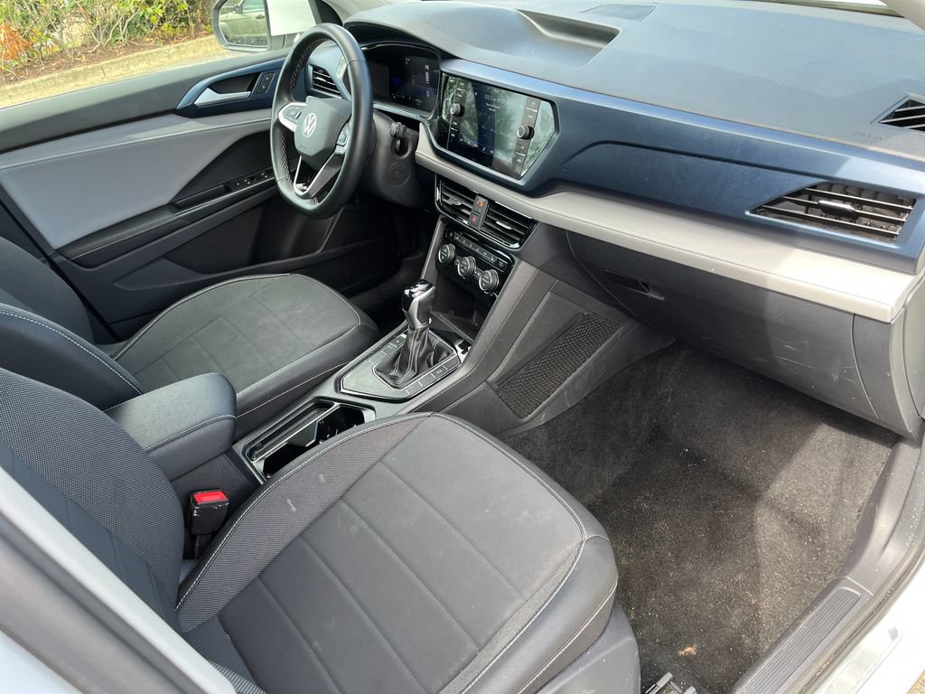 Used 2024 Volkswagen Taos SE FWD image 11