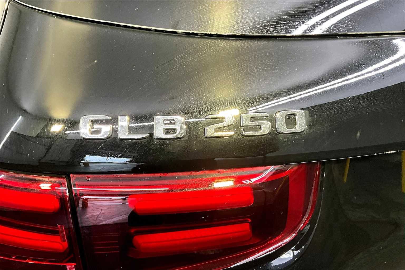 New 2026 Mercedes-Benz GLB 250 4MATIC image 6