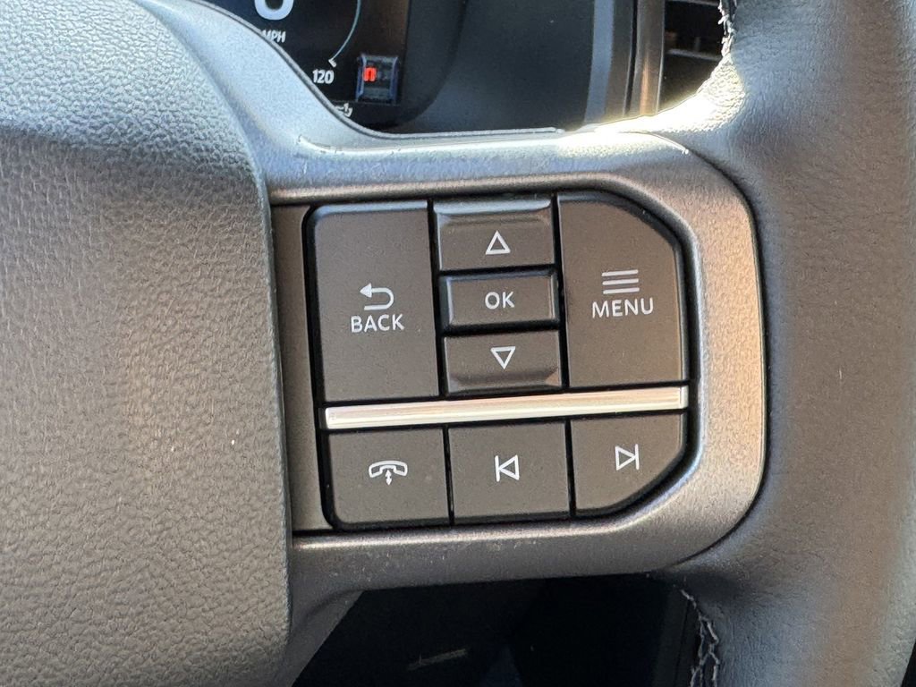 Used 2025 Ford F150 Lightning Lariat AWD/4WD image 18