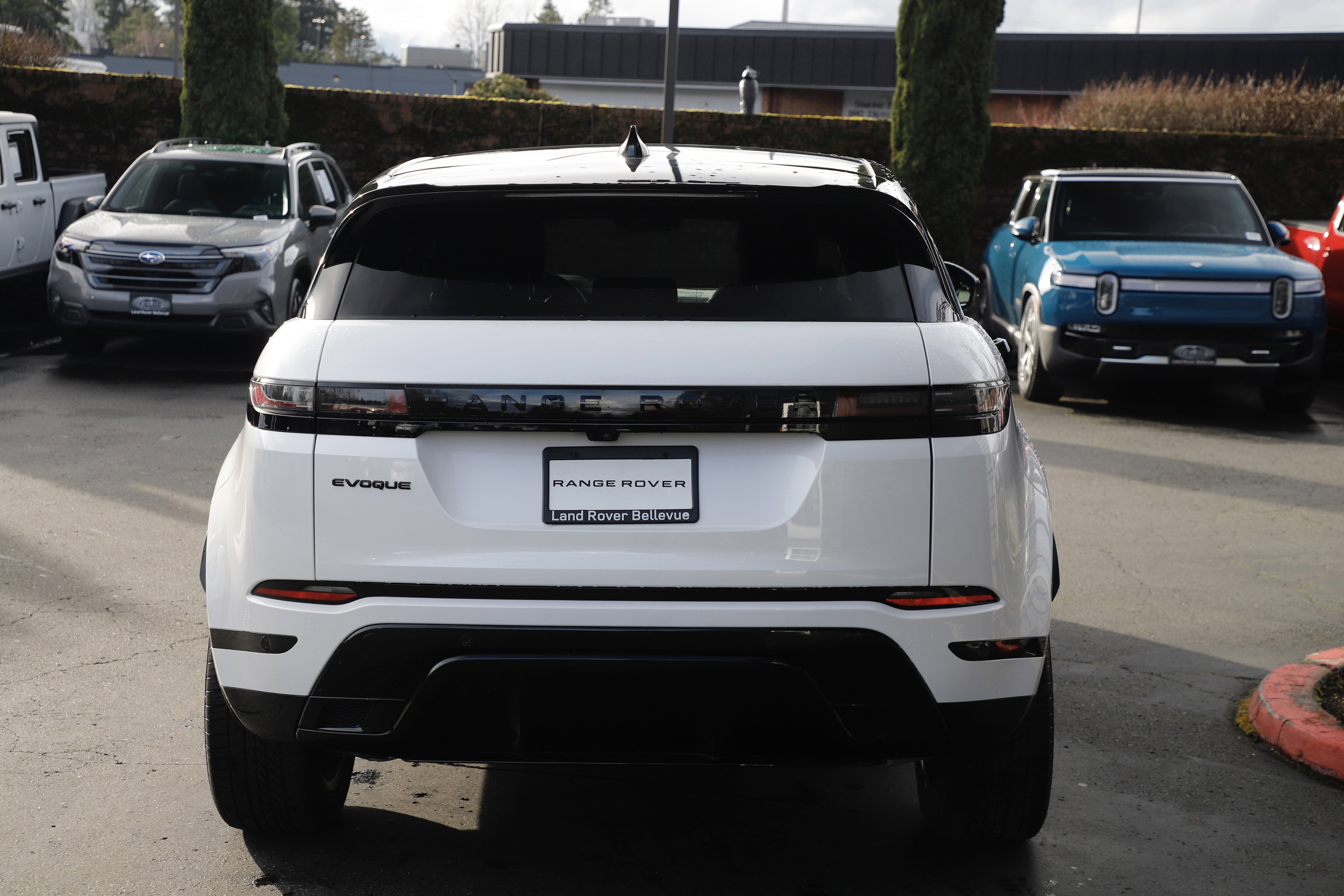 New 2025 Land Rover Range Rover Evoque Dynamic SE image 7