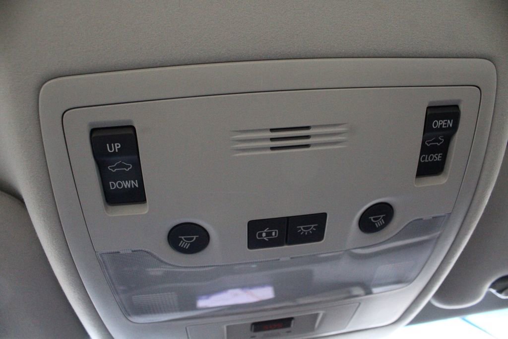 Used 2014 Lexus ES 350 w/ Luxury Package image 35