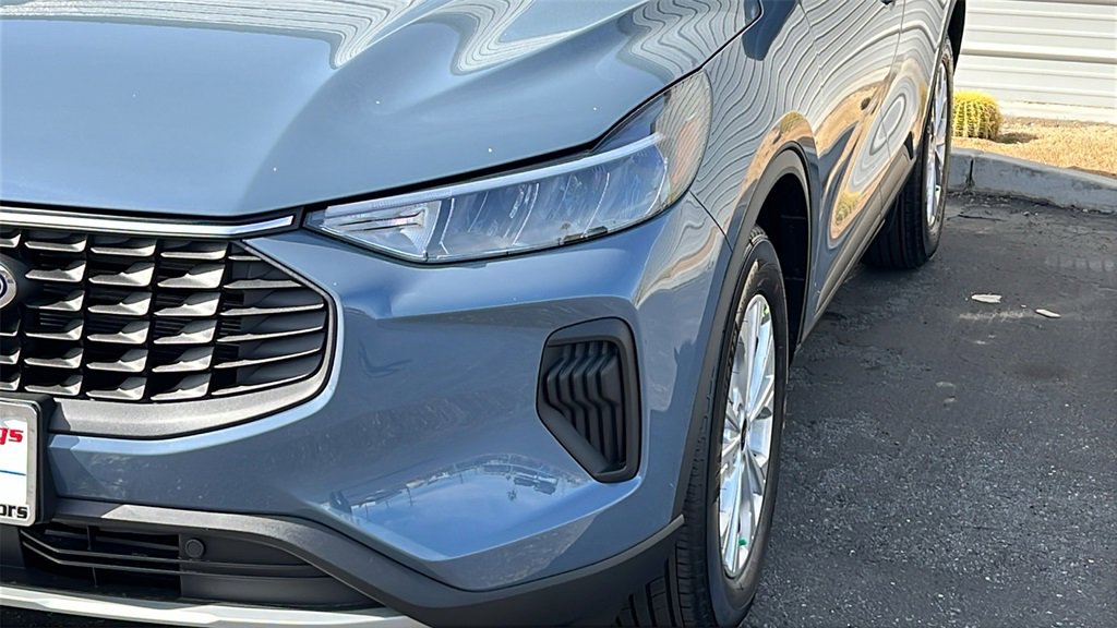 New 2025 Ford Escape Active image 4