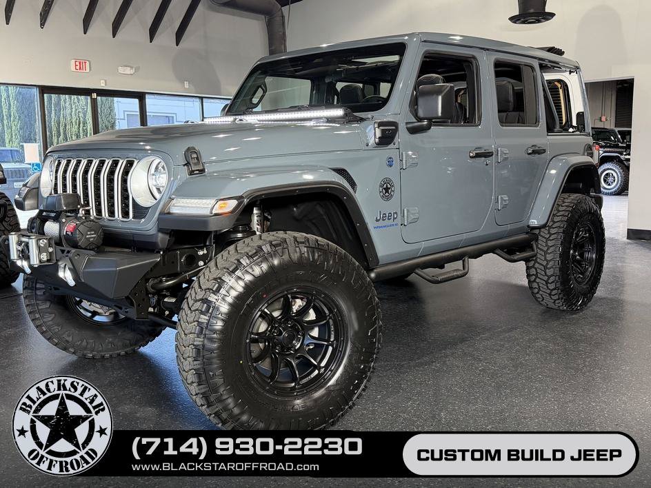 Used 2025 Jeep Wrangler Unlimited Sahara w/ Safety Group AWD/4WD image 36