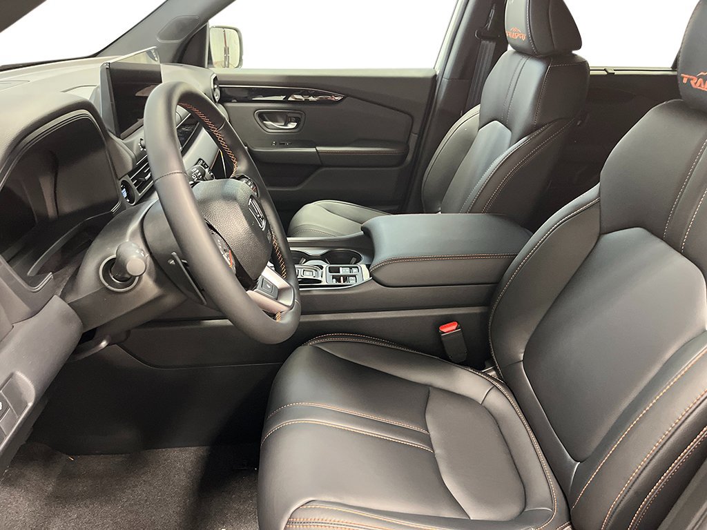 New 2026 Honda Pilot TrailSport image 13