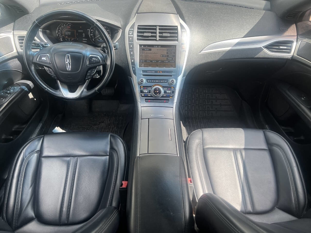 Used 2018 Lincoln MKZ Premiere image 16