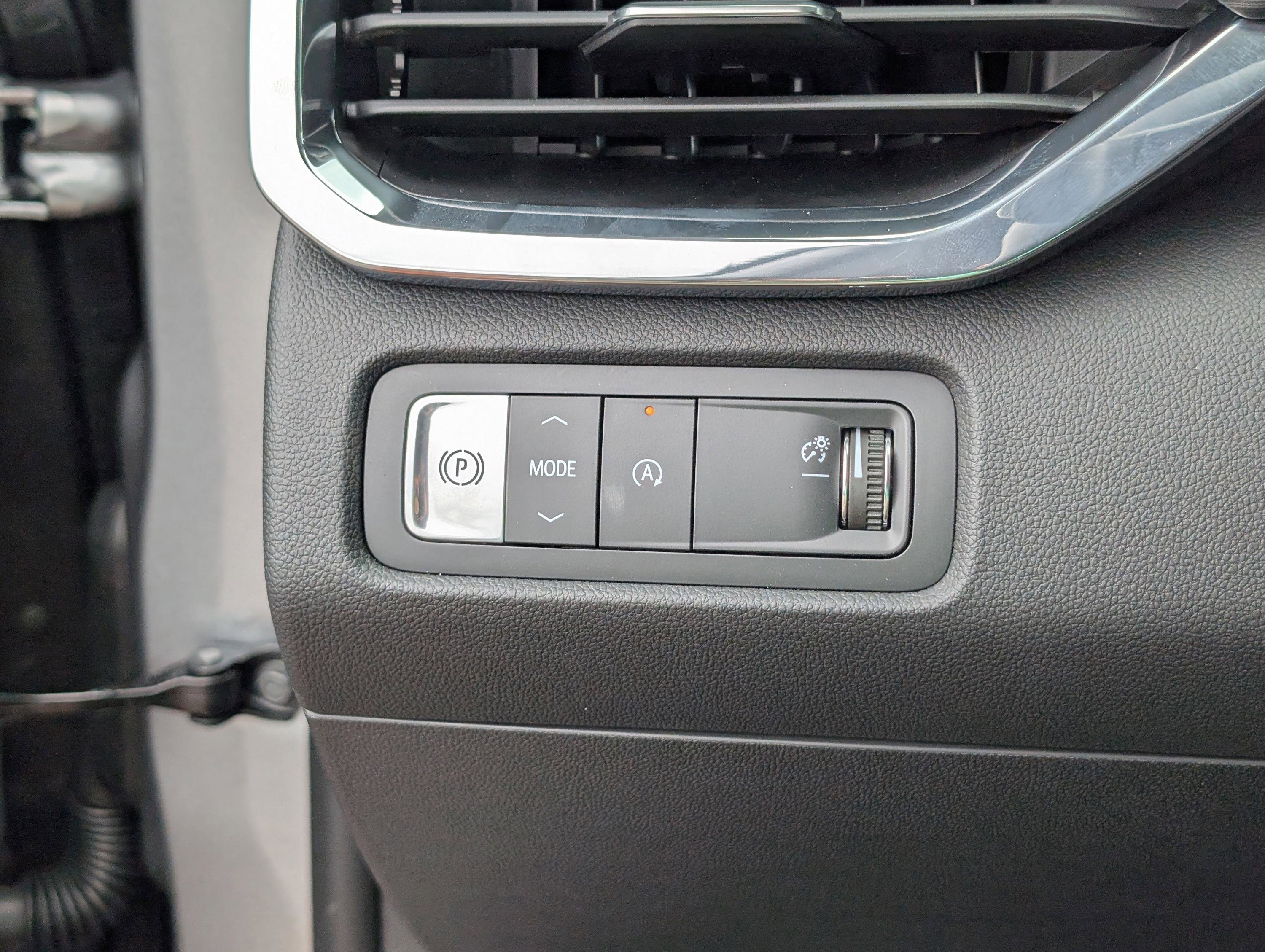 New 2026 GMC Acadia Elevation image 19