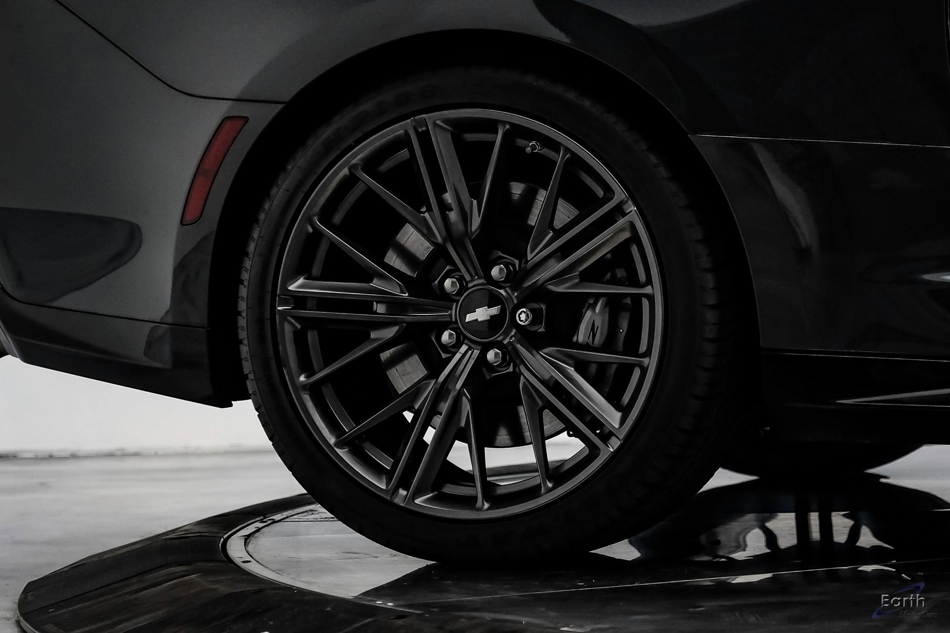 Used 2018 Chevrolet Camaro ZL1 RWD image 77