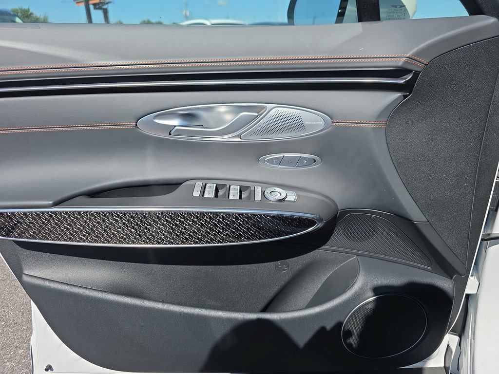 New 2026 Genesis GV70 3.5T Sport Prestige AWD/4WD image 17