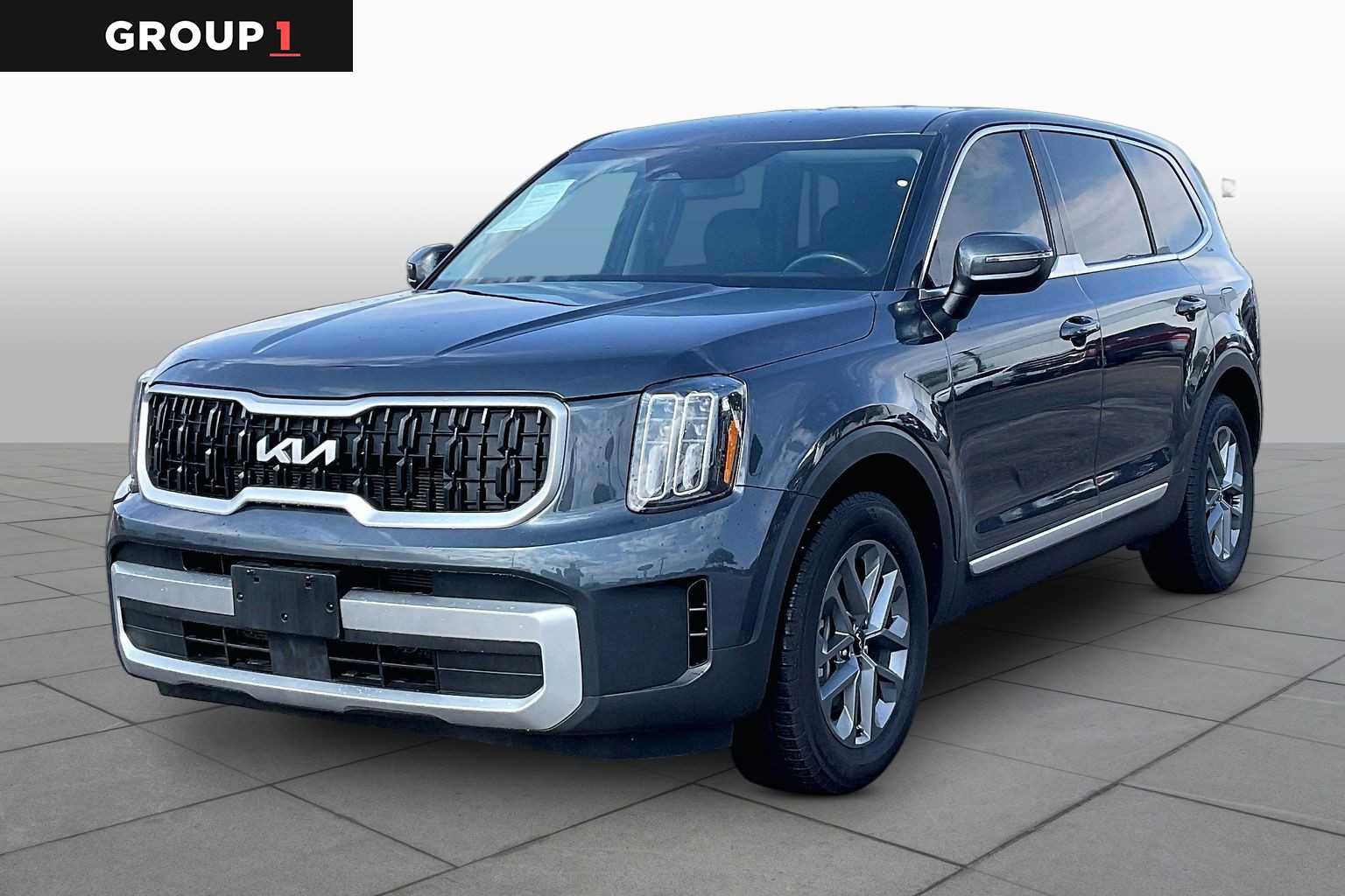 Used 2024 Kia Telluride LX FWD image 1