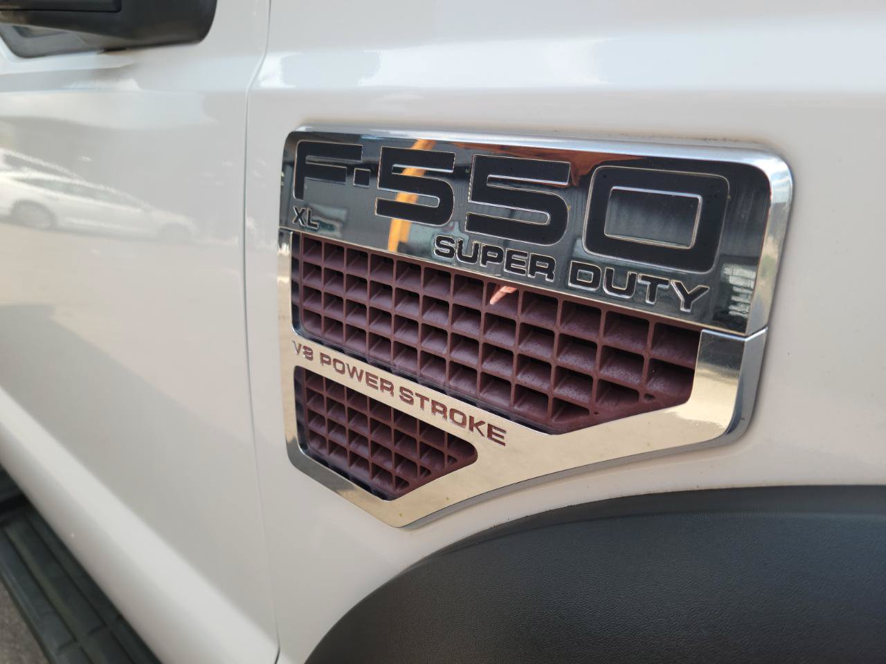 Used 2009 Ford F550 4x4 Regular Cab Super Duty image 13