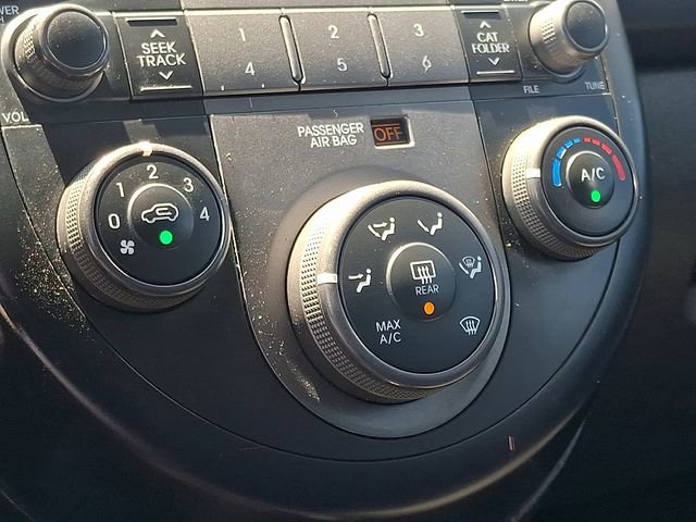 Used 2010 Kia Soul + w/ Audio Pkg image 15