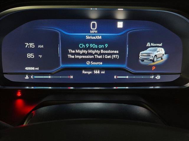 Used 2023 Chevrolet Suburban Premier RWD image 15