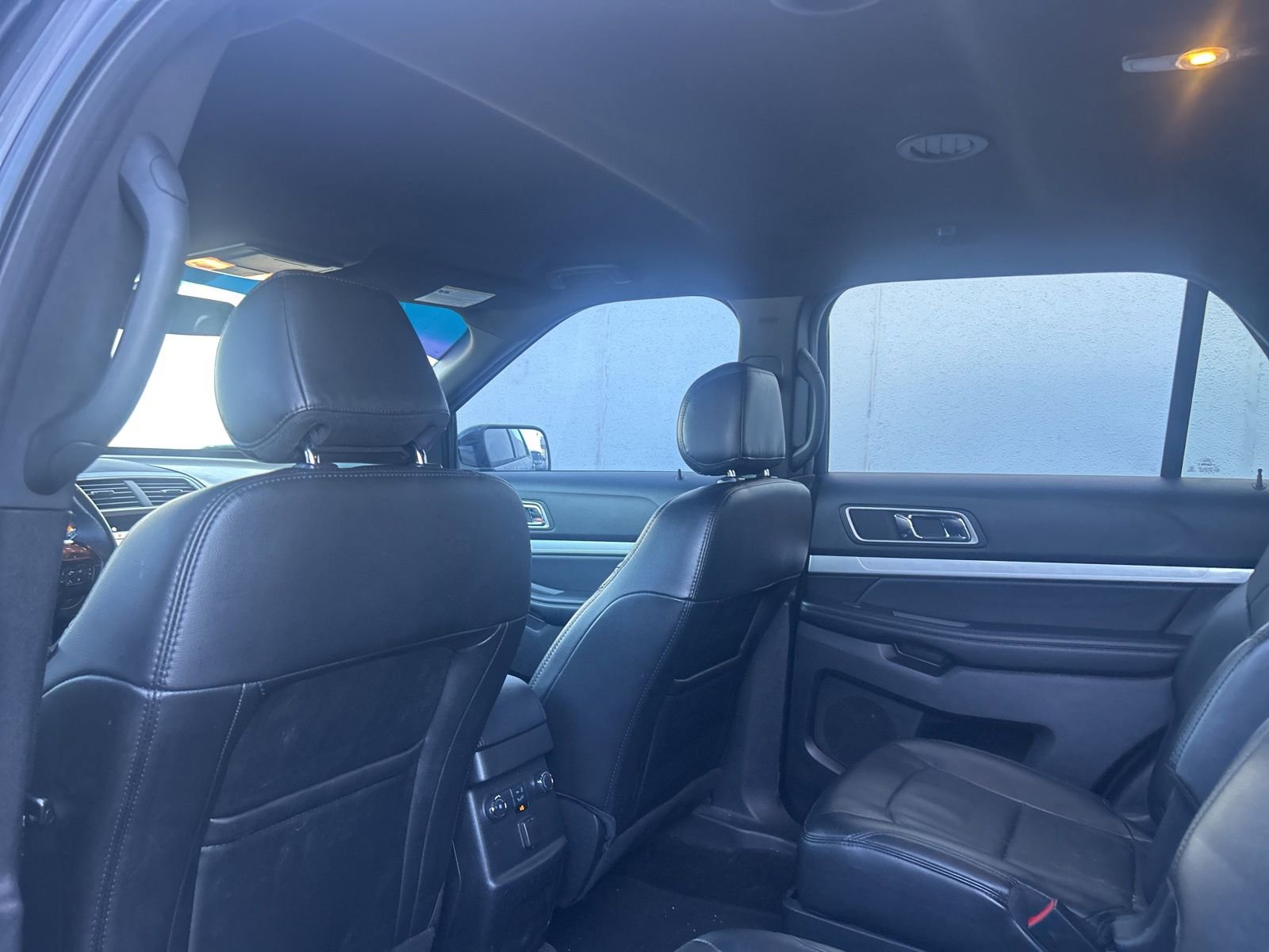 Used 2017 Ford Explorer XLT w/ Equipment Group 202A image 20