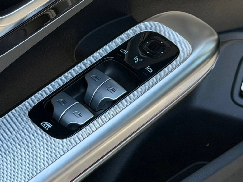 Certified 2025 Mercedes-Benz CLE 53 AMG 4MATIC Cabriolet image 18